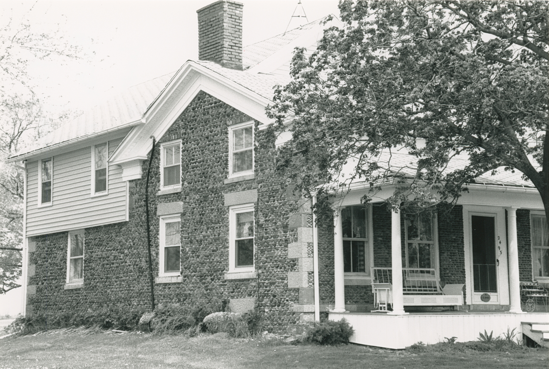 Por-2 2493 Youngstown-Wilson Rd 2